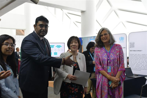 Ms. Anacláudia Rossbach, Executive Director, and Ms. Kazuko Ishigaki, Regional Director, Asia and the Pacific, visit UN-Habitat's booth at 81st Session of ESCAP, 21-25 April 2025